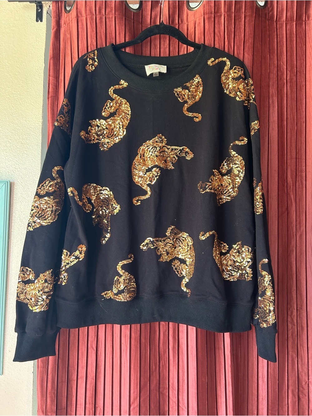 Fantastic fawn Black Sweater with Gold Sequin Tiger Motif
